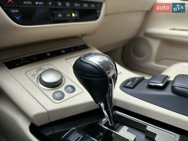 Черный Лексус ЕС, объемом двигателя 2.5 л и пробегом 196 тыс. км за 16300 $, фото 30 на Automoto.ua