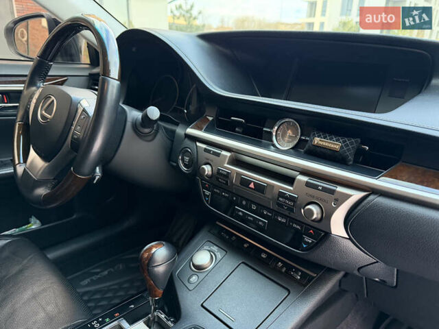 Чорний Лексус ЕС, об'ємом двигуна 3.44 л та пробігом 165 тис. км за 19500 $, фото 32 на Automoto.ua