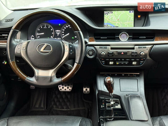 Черный Лексус ЕС, объемом двигателя 3.5 л и пробегом 159 тыс. км за 16900 $, фото 32 на Automoto.ua