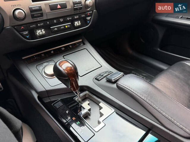 Чорний Лексус ЕС, об'ємом двигуна 3.44 л та пробігом 165 тис. км за 19500 $, фото 40 на Automoto.ua