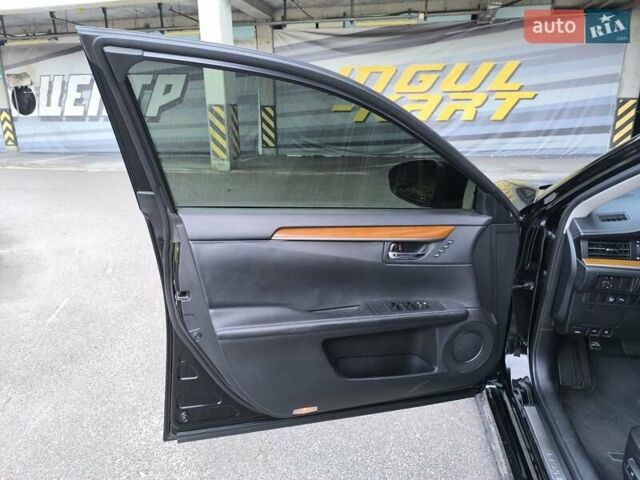 Черный Лексус ЕС, объемом двигателя 2.5 л и пробегом 269 тыс. км за 16900 $, фото 14 на Automoto.ua