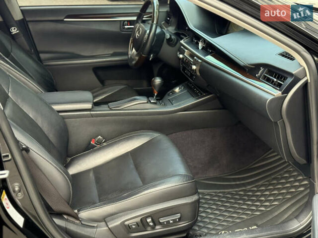 Черный Лексус ЕС, объемом двигателя 3.5 л и пробегом 155 тыс. км за 17900 $, фото 24 на Automoto.ua