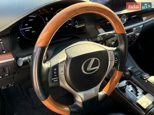 Лексус ЕС 2015 у Одесі на Automoto.ua Чорний Лексус ЕС, об'ємом двигуна 2.5 л та пробігом 174 тис. км за 20000 $, фото 14 на Automoto.ua
