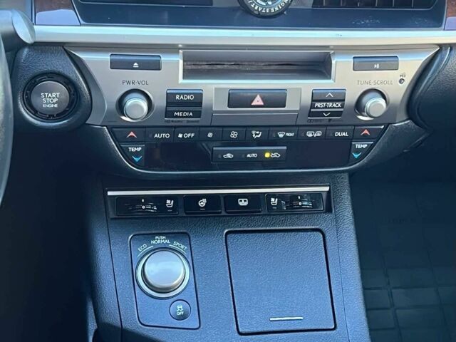 Черный Лексус ЕС, объемом двигателя 3.5 л и пробегом 71 тыс. км за 6200 $, фото 8 на Automoto.ua