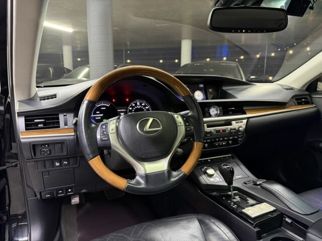 Черный Лексус ЕС, объемом двигателя 2.5 л и пробегом 115 тыс. км за 22900 $, фото 19 на Automoto.ua