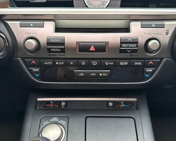 Чорний Лексус ЕС, об'ємом двигуна 3.46 л та пробігом 169 тис. км за 17500 $, фото 31 на Automoto.ua