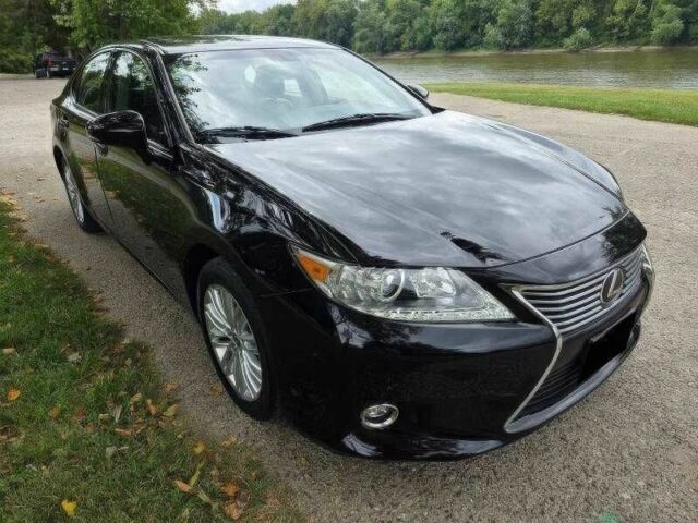Черный Лексус ЕС, объемом двигателя 3.5 л и пробегом 110 тыс. км за 10500 $, фото 2 на Automoto.ua