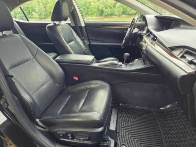 Черный Лексус ЕС, объемом двигателя 3.5 л и пробегом 110 тыс. км за 10500 $, фото 9 на Automoto.ua