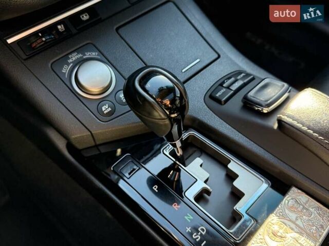 Лексус ЕС 2015 у Одесі на Automoto.ua Чорний Лексус ЕС, об'ємом двигуна 2.5 л та пробігом 174 тис. км за 20000 $, фото 15 на Automoto.ua