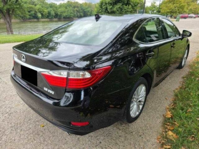 Черный Лексус ЕС, объемом двигателя 3.5 л и пробегом 110 тыс. км за 10500 $, фото 4 на Automoto.ua