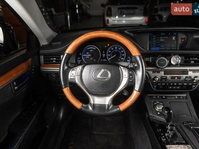 Черный Лексус ЕС, объемом двигателя 2.49 л и пробегом 116 тыс. км за 22900 $, фото 10 на Automoto.ua