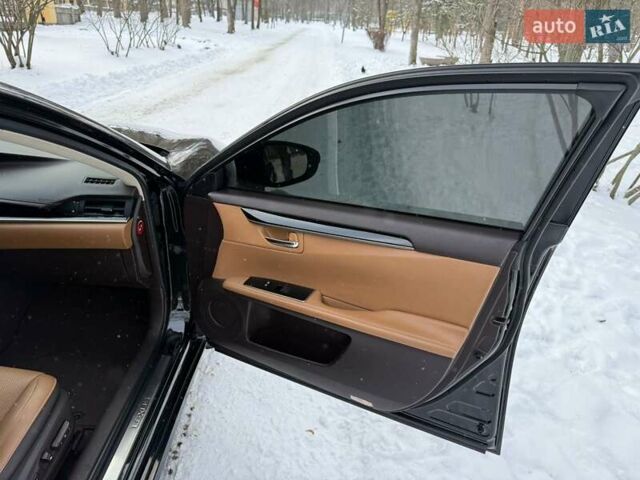 Черный Лексус ЕС, объемом двигателя 2.49 л и пробегом 149 тыс. км за 22700 $, фото 12 на Automoto.ua
