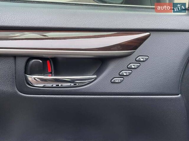 Чорний Лексус ЕС, об'ємом двигуна 2.5 л та пробігом 245 тис. км за 21900 $, фото 12 на Automoto.ua