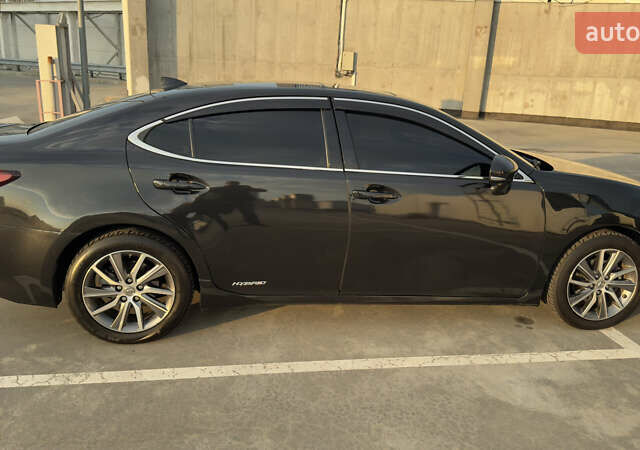 Черный Лексус ЕС, объемом двигателя 2.49 л и пробегом 293 тыс. км за 24700 $, фото 2 на Automoto.ua