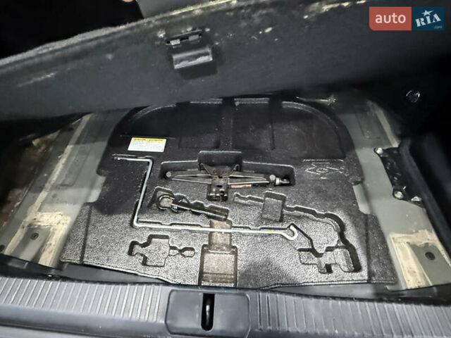 Чорний Лексус ЕС, об'ємом двигуна 2.49 л та пробігом 225 тис. км за 24200 $, фото 16 на Automoto.ua