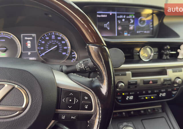 Черный Лексус ЕС, объемом двигателя 2.49 л и пробегом 293 тыс. км за 24700 $, фото 11 на Automoto.ua