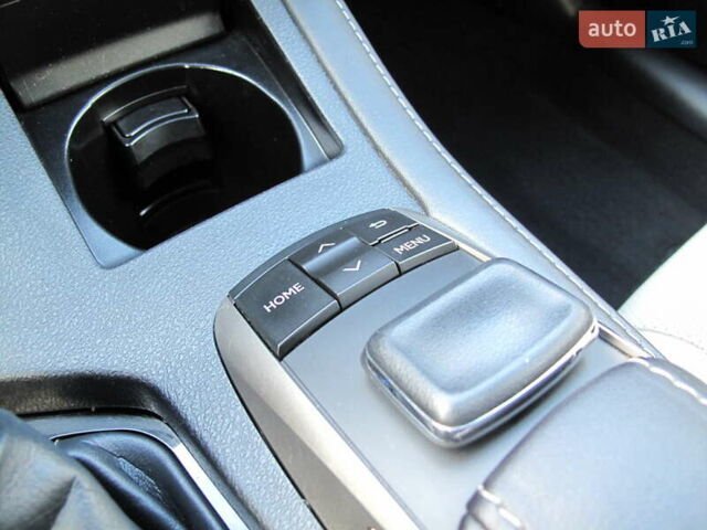 Чорний Лексус ЕС, об'ємом двигуна 2.49 л та пробігом 248 тис. км за 21500 $, фото 60 на Automoto.ua