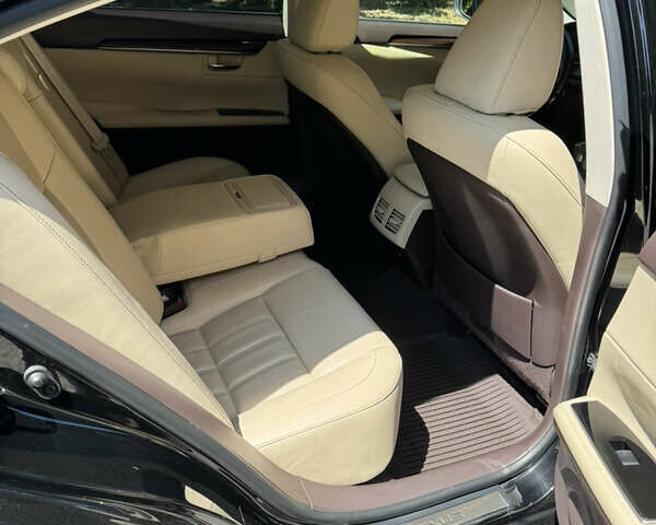 Лексус ЕС 2016 в Киеве на Automoto.ua Черный Лексус ЕС, объемом двигателя 3.46 л и пробегом 103 тыс. км за 24500 $, фото 8 на Automoto.ua