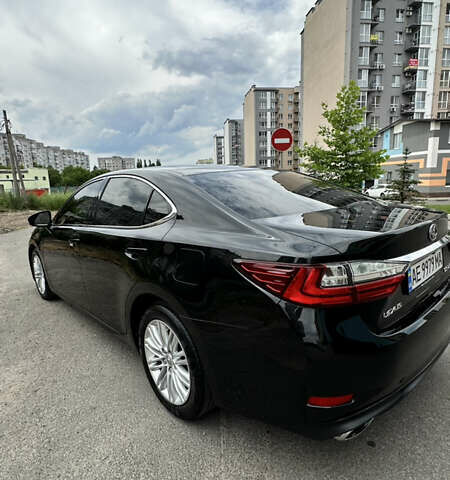 Черный Лексус ЕС, объемом двигателя 2.5 л и пробегом 140 тыс. км за 26999 $, фото 3 на Automoto.ua