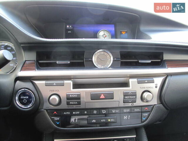 Чорний Лексус ЕС, об'ємом двигуна 2.49 л та пробігом 248 тис. км за 21500 $, фото 65 на Automoto.ua