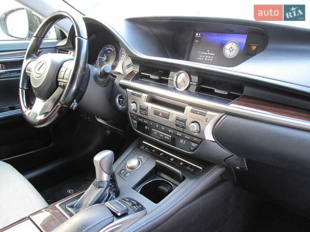 Чорний Лексус ЕС, об'ємом двигуна 2.49 л та пробігом 248 тис. км за 21500 $, фото 90 на Automoto.ua