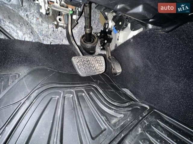 Черный Лексус ЕС, объемом двигателя 2.49 л и пробегом 140 тыс. км за 27500 $, фото 9 на Automoto.ua