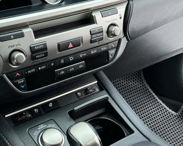 Черный Лексус ЕС, объемом двигателя 3.46 л и пробегом 122 тыс. км за 21000 $, фото 27 на Automoto.ua