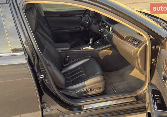 Черный Лексус ЕС, объемом двигателя 2.49 л и пробегом 293 тыс. км за 24700 $, фото 17 на Automoto.ua