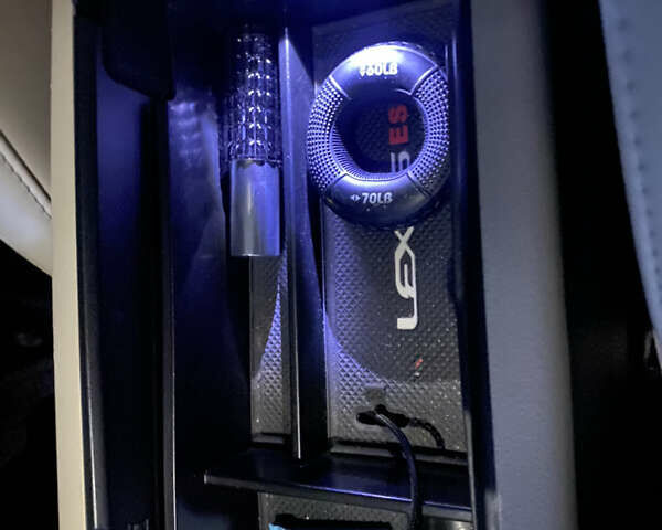 Черный Лексус ЕС, объемом двигателя 3.46 л и пробегом 150 тыс. км за 25800 $, фото 5 на Automoto.ua
