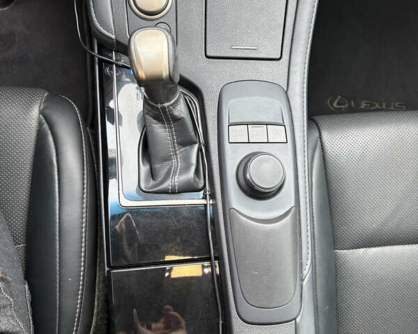 Черный Лексус ЕС, объемом двигателя 2.5 л и пробегом 158 тыс. км за 25000 $, фото 9 на Automoto.ua