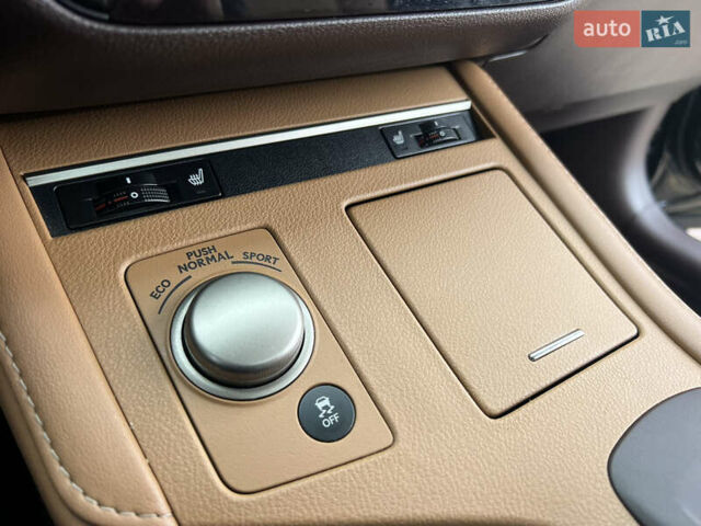 Чорний Лексус ЕС, об'ємом двигуна 2.49 л та пробігом 100 тис. км за 25900 $, фото 31 на Automoto.ua