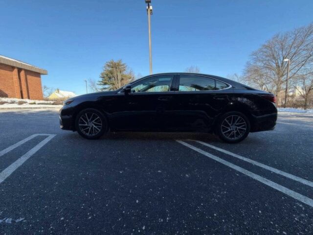 Черный Лексус ЕС, объемом двигателя 3.5 л и пробегом 59 тыс. км за 5900 $, фото 3 на Automoto.ua