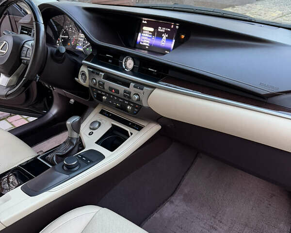 Чорний Лексус ЕС, об'ємом двигуна 3.5 л та пробігом 147 тис. км за 22800 $, фото 16 на Automoto.ua