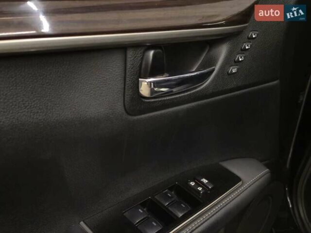 Чорний Лексус ЕС, об'ємом двигуна 3.5 л та пробігом 176 тис. км за 27899 $, фото 6 на Automoto.ua