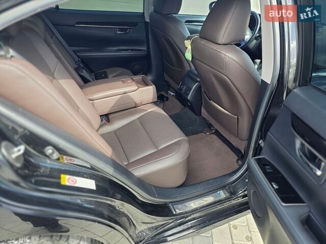 Черный Лексус ЕС, объемом двигателя 2.49 л и пробегом 134 тыс. км за 24000 $, фото 7 на Automoto.ua