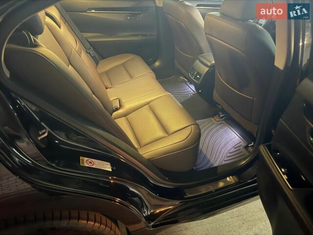 Черный Лексус ЕС, объемом двигателя 2.49 л и пробегом 138 тыс. км за 22600 $, фото 5 на Automoto.ua