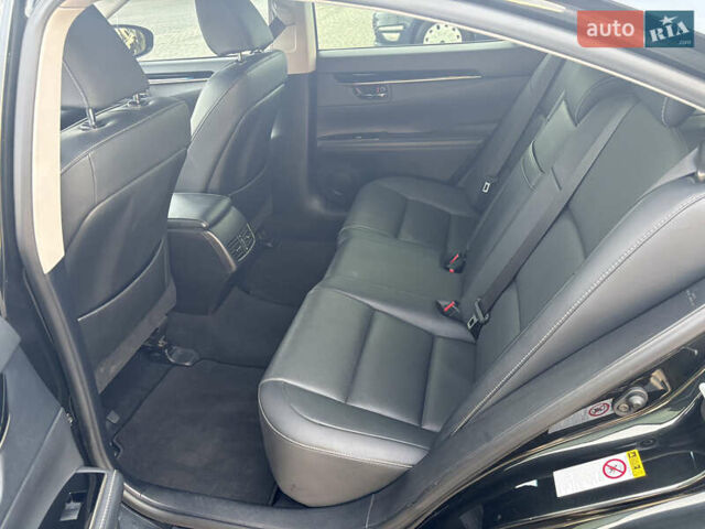 Черный Лексус ЕС, объемом двигателя 2.5 л и пробегом 158 тыс. км за 24000 $, фото 4 на Automoto.ua