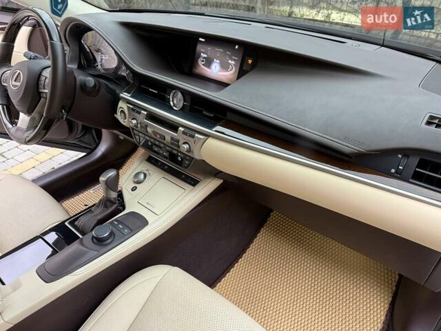 Черный Лексус ЕС, объемом двигателя 3.46 л и пробегом 29 тыс. км за 27900 $, фото 81 на Automoto.ua