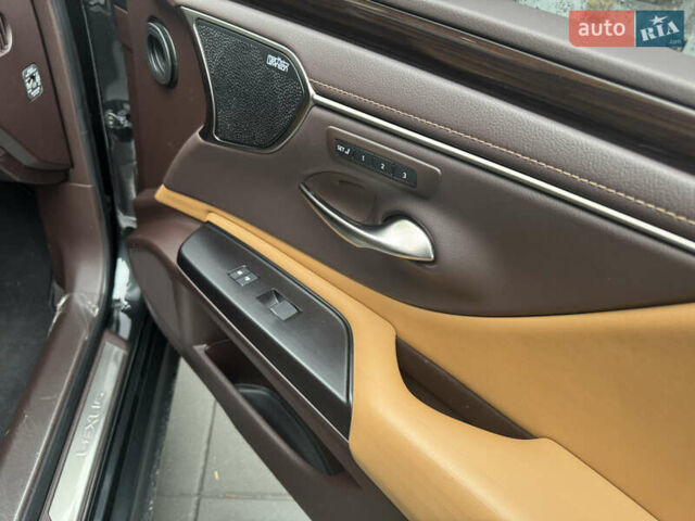 Чорний Лексус ЕС, об'ємом двигуна 2.5 л та пробігом 99 тис. км за 34900 $, фото 10 на Automoto.ua