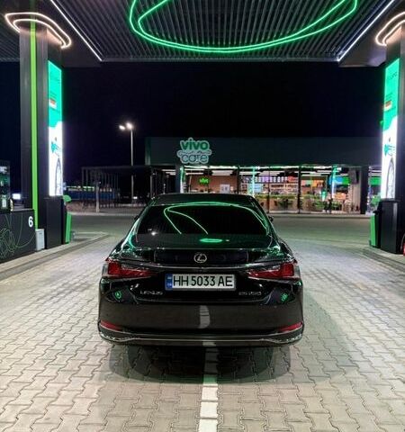 Черный Лексус ЕС, объемом двигателя 2.5 л и пробегом 197 тыс. км за 25999 $, фото 4 на Automoto.ua