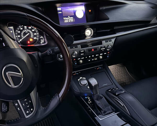 Черный Лексус ЕС, объемом двигателя 3.46 л и пробегом 126 тыс. км за 27200 $, фото 21 на Automoto.ua