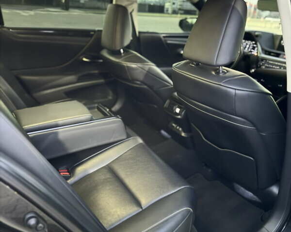 Черный Лексус ЕС, объемом двигателя 2.5 л и пробегом 197 тыс. км за 27500 $, фото 7 на Automoto.ua