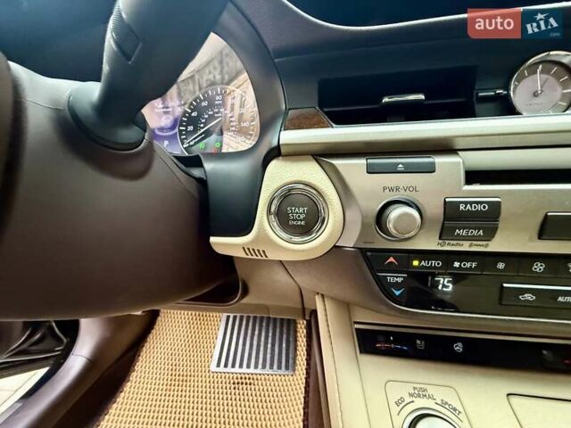 Черный Лексус ЕС, объемом двигателя 3.46 л и пробегом 29 тыс. км за 27900 $, фото 79 на Automoto.ua