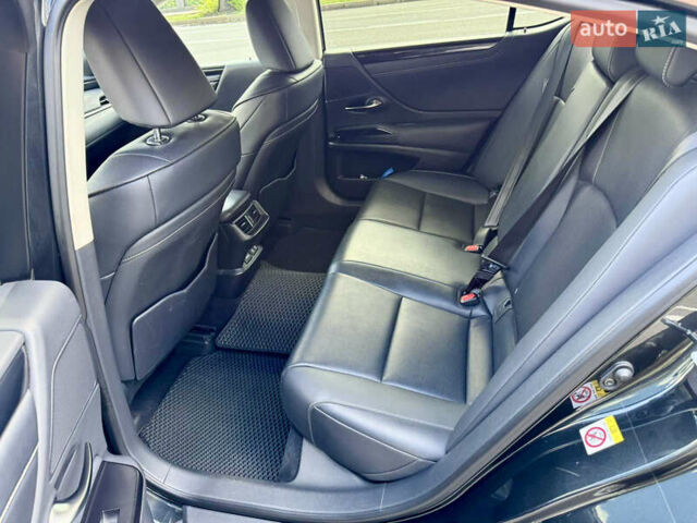 Черный Лексус ЕС, объемом двигателя 2.49 л и пробегом 100 тыс. км за 40000 $, фото 1 на Automoto.ua