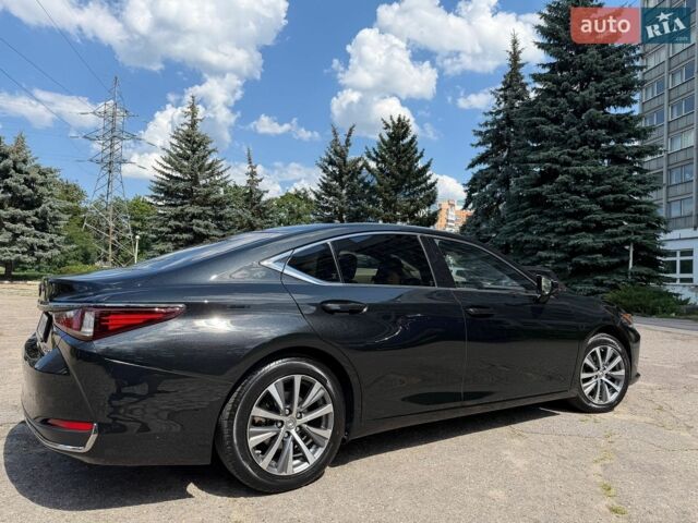 Черный Лексус ЕС, объемом двигателя 2.49 л и пробегом 205 тыс. км за 24700 $, фото 1 на Automoto.ua