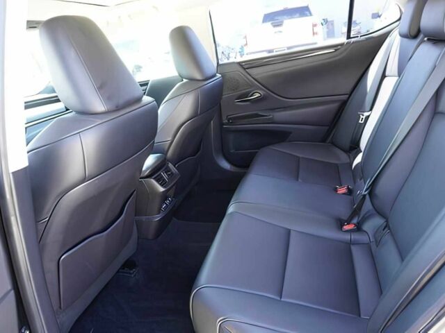 Черный Лексус ЕС, объемом двигателя 3.5 л и пробегом 48 тыс. км за 14500 $, фото 12 на Automoto.ua