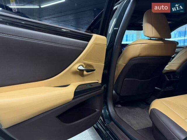 Чорний Лексус ЕС, об'ємом двигуна 2.49 л та пробігом 94 тис. км за 34900 $, фото 22 на Automoto.ua