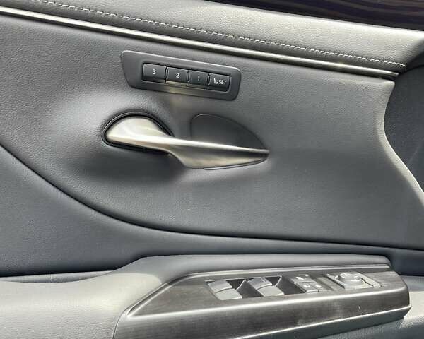 Черный Лексус ЕС, объемом двигателя 3.5 л и пробегом 125 тыс. км за 35500 $, фото 19 на Automoto.ua