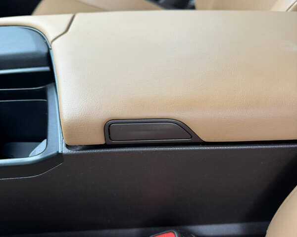 Черный Лексус ЕС, объемом двигателя 2.49 л и пробегом 24 тыс. км за 40500 $, фото 25 на Automoto.ua