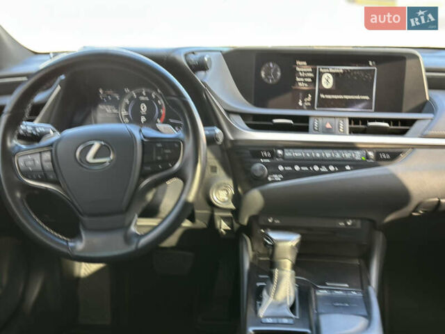Черный Лексус ЕС, объемом двигателя 2.49 л и пробегом 130 тыс. км за 29500 $, фото 17 на Automoto.ua